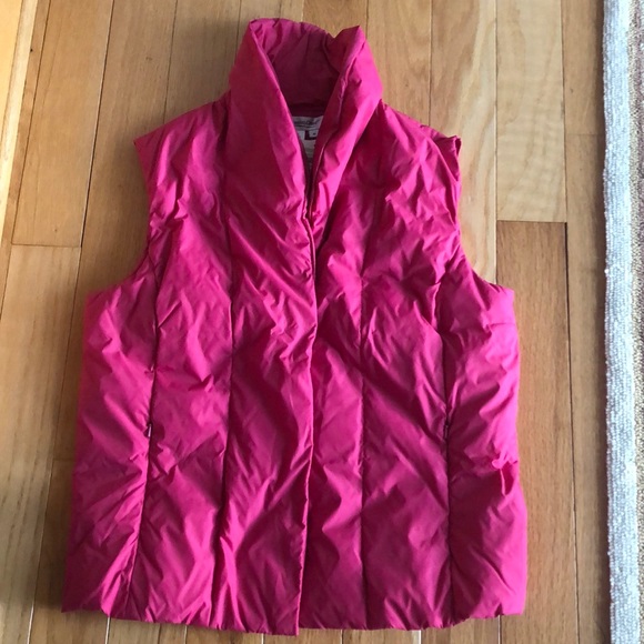 Ladies pink vest - Picture 1 of 3